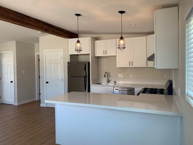 Photo - 1461 East Ln Apartamento Unidad 1461 #2