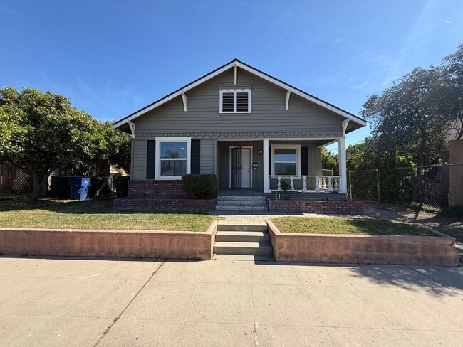 Building Photo - Available Soon!