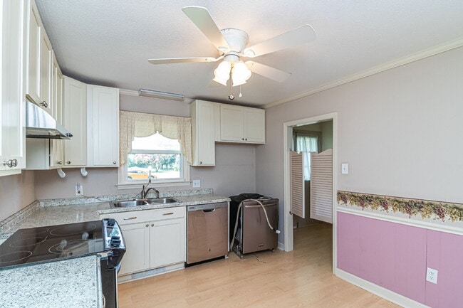 Photo - SPACIOUS Brick Home in Goldsboro (Wayne Memorial Drive area)