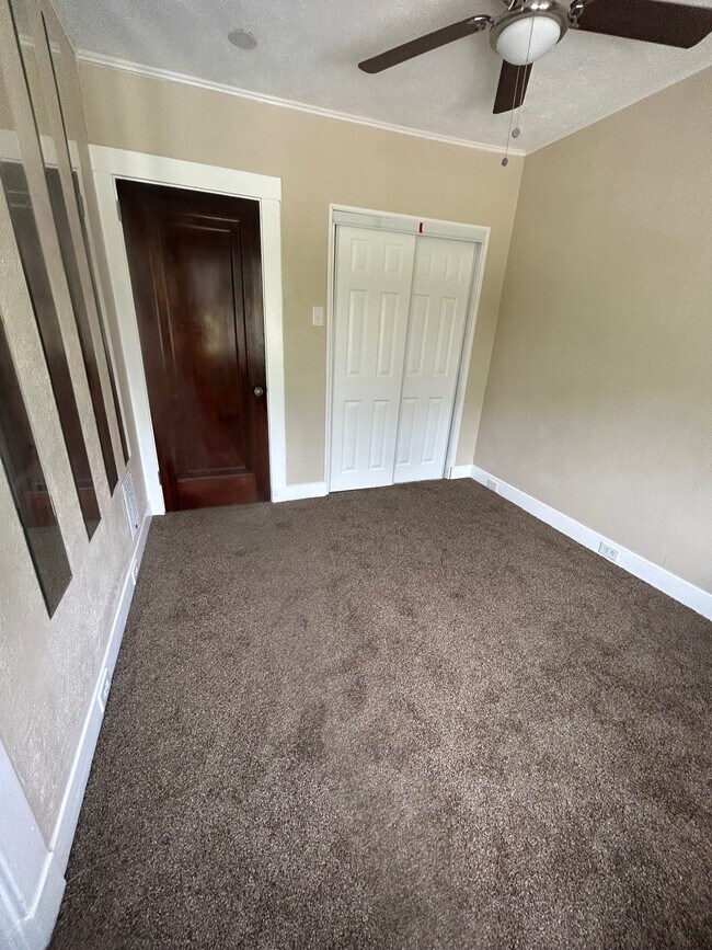 Photo - 638 Hazelwood Ave Unidad Fl2