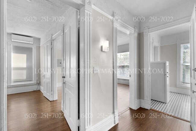 Photo - 1347 S Floyd St Unit 1