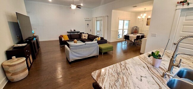 Photo - 130 Gulf Coast Cir