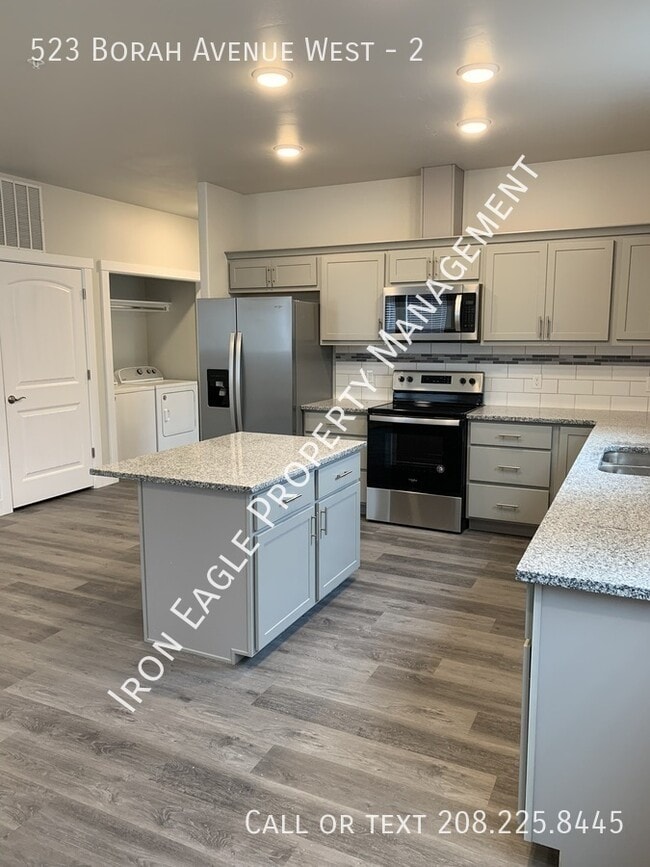 Photo - 523 Borah Ave W