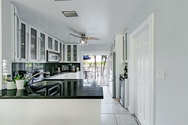 Photo - 165 NW 85th Ct