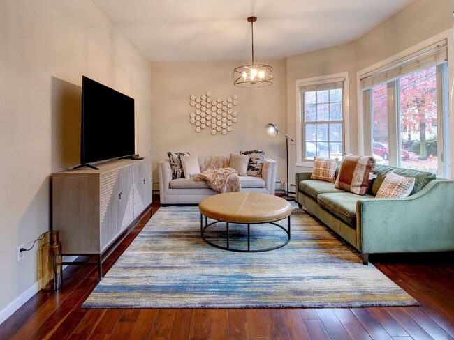 Building Photo - 24 Britton St Unit SI FL1-ID1501170P