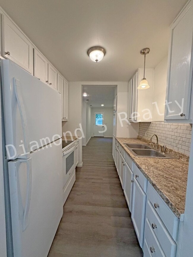 Photo - Adorable 2 Bed/1 Bath Home