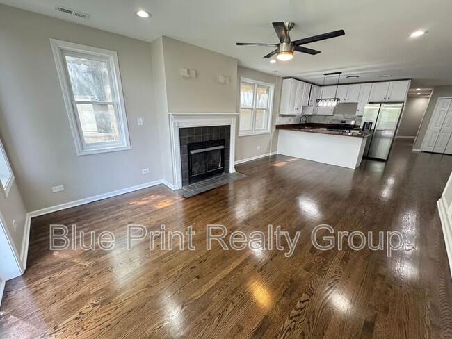 Photo - 5438 S Indiana Ave Unit 1