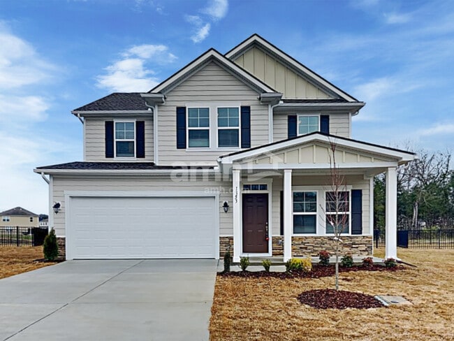 Building Photo - 1353 Lomond Dr