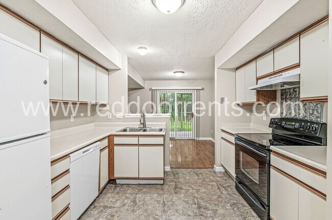 Photo - Warren Township, 3 Bed, 2.5 Bath, 2 Story,...