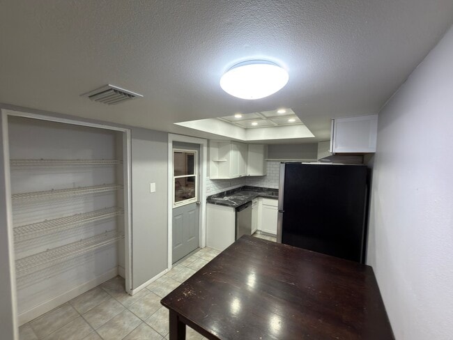 3010 Catherine Dr