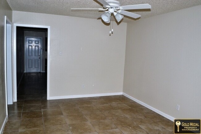 Photo - 4707 Westcliff Rd