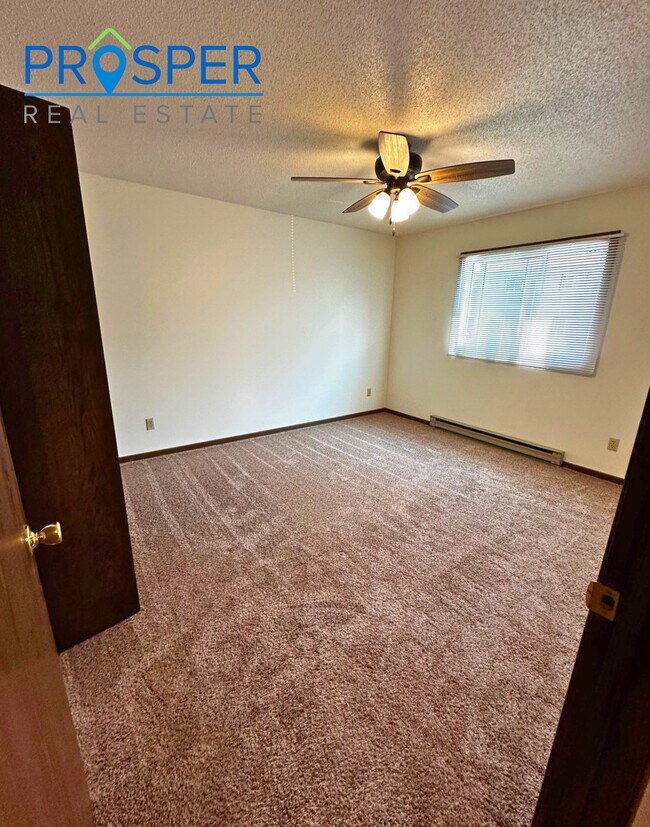 Photo - 808 Macomber St