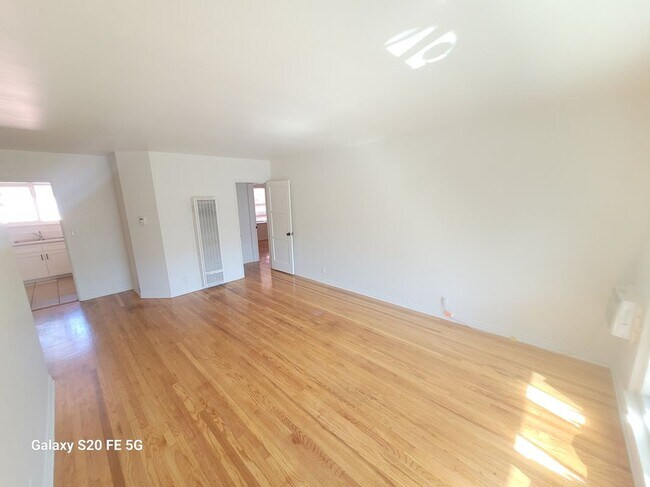 4159 Somerset Dr