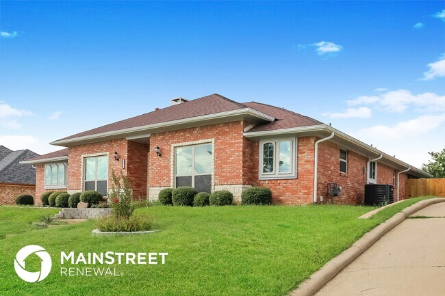Photo - 3912 Innisbrook Dr N