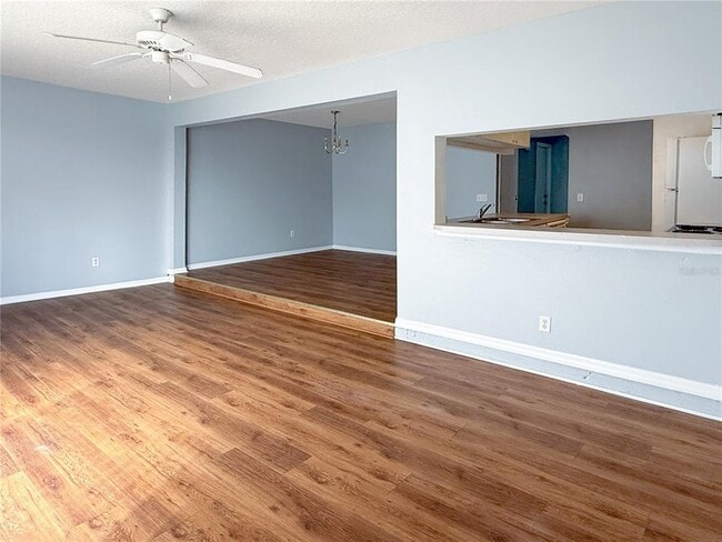 Photo - 515 Orchid Dr