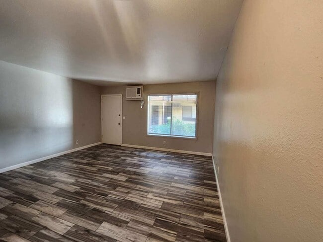Ramirez Court Apartments