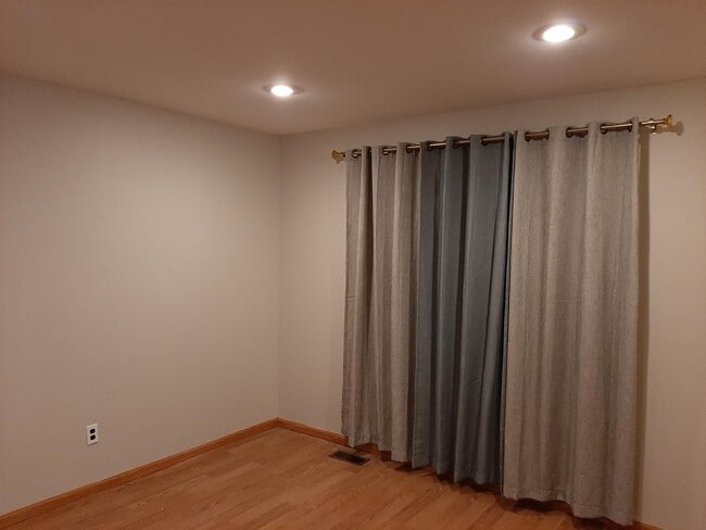 Photo - 38177 Jamestown Dr