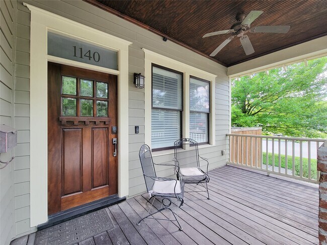 Photo - 1140 W Cottage St