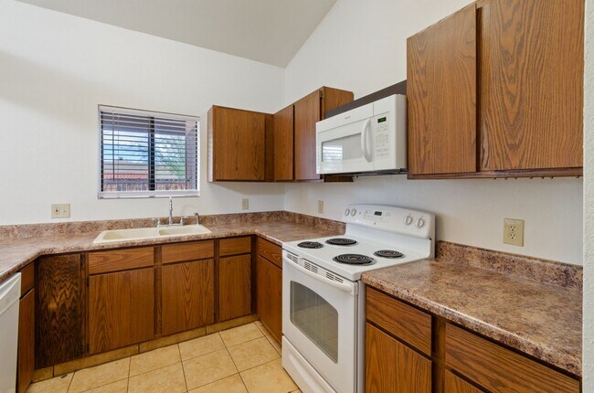 Photo - 1109 E Water St