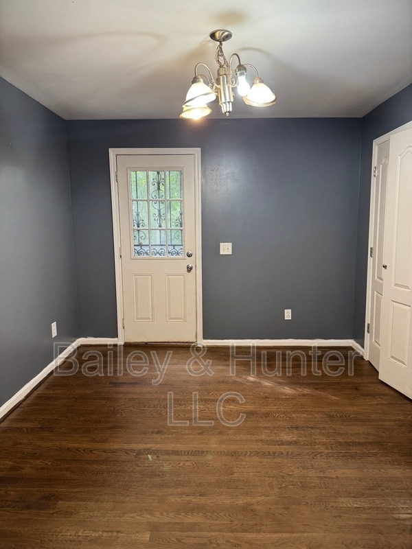 Photo - 764 Matilda Pl NW