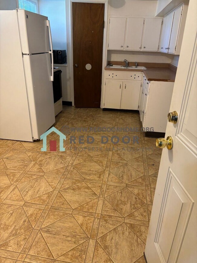 Photo - 1425 6th Ave S Unidad B