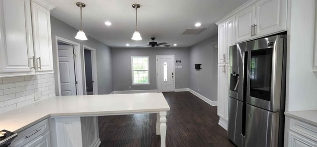 Photo - 105 Mable St Unit A