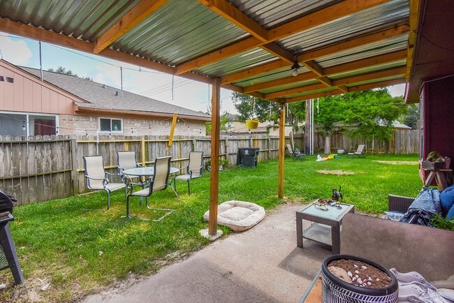 Building Photo - 12106 Pecan Meadow Dr Rental