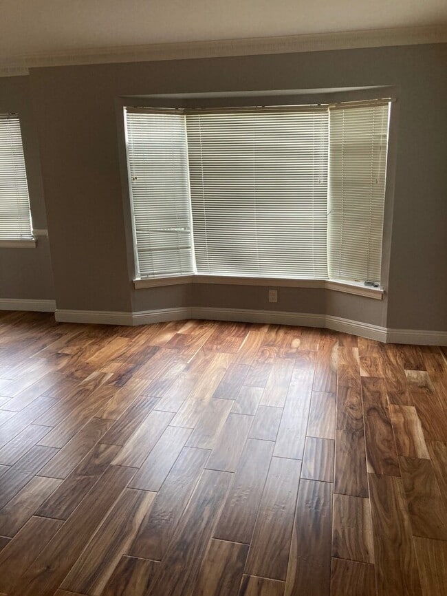 Photo - 2372-2374 S Beverly Glen Blvd