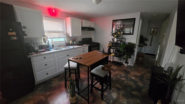 Photo - 614 Breman Ave