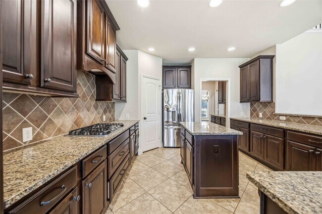 Photo - 27707 Lodgemist Ct