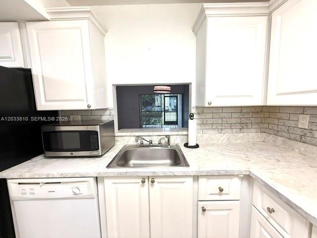 Photo - 731 N Pine Island Rd Unit 103