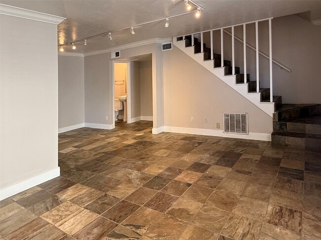 Photo - 1903 Portsmouth St Unit 22