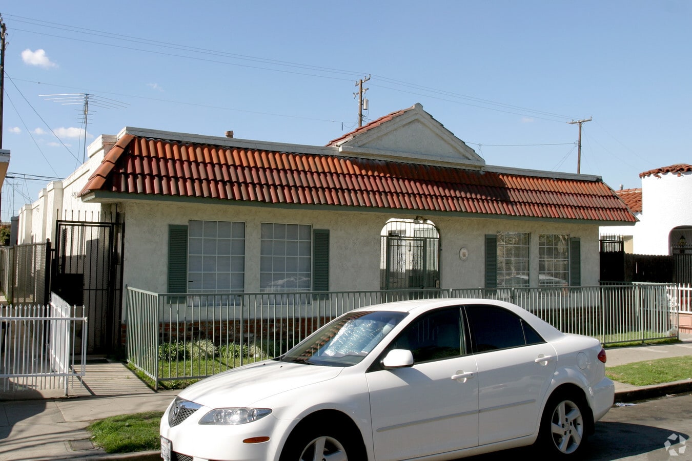 Photo - 1135 Dawson Ave