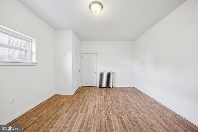 Photo - 6107 Noble St