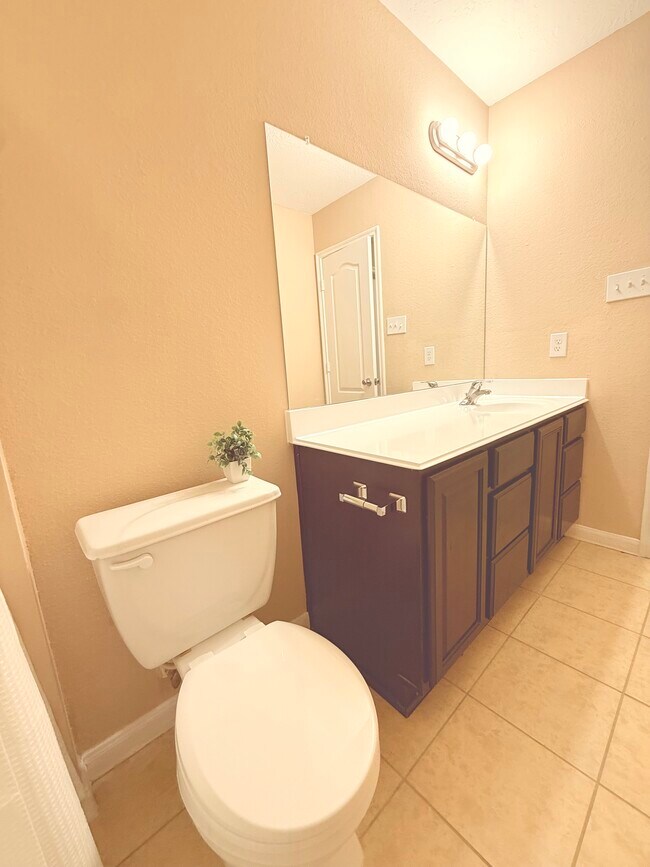 Photo - 16005 Summerville Lake Dr