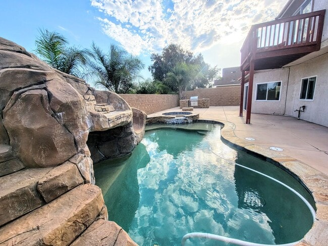 Pool House By Temecula Mall- Just Pure Ele... - Pool House By Temecula Mall- Just Pure Ele...