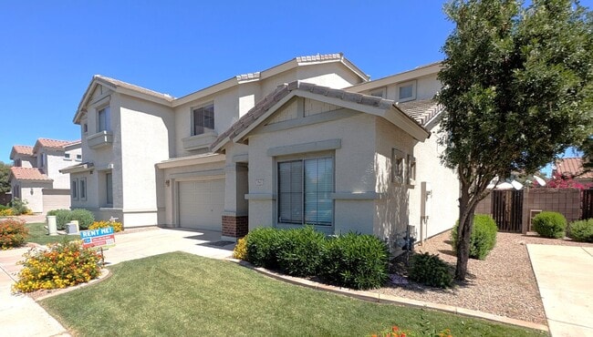 Photo - 4 Bedroom Home in Lantana Village Near E Ocotillo Rd. and S McQueen Rd!