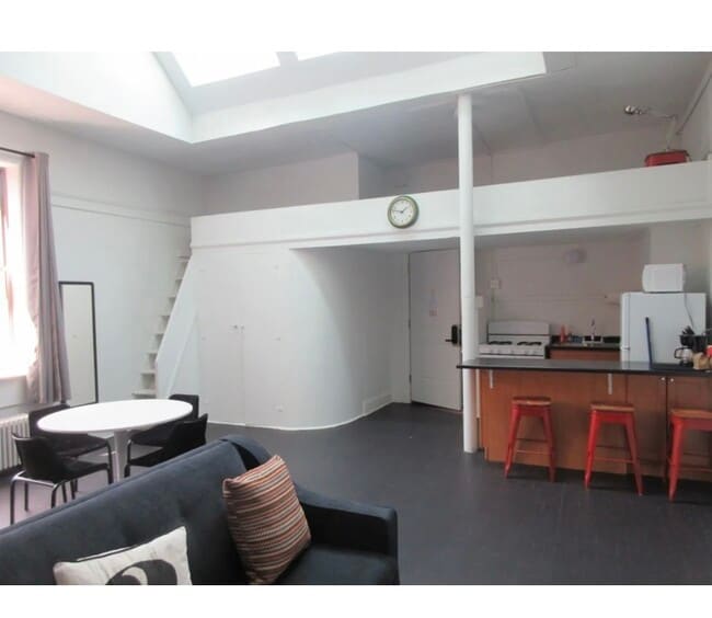 Building Photo - 245 W North Ave Unit 211