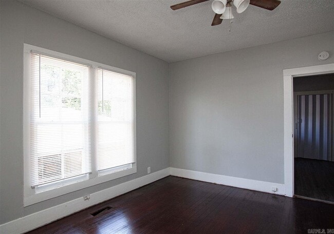 Photo - 617 UAMS Blvd