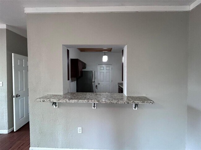 Photo - 5708 Spring Meadow Rd