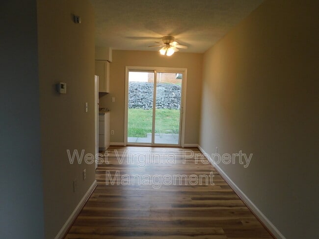Photo - 3648 Davis Stuart Rd