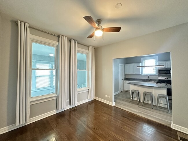 Building Photo - 1628 N Campbell Ave Unit J04P