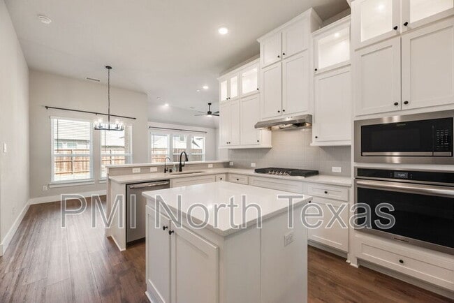 Photo - 6237 White Creek Drive