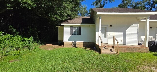 Building Photo - 803 Ruby St Rental