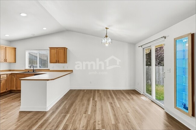 Photo - 1025 89th Ave SE