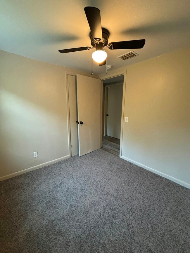 Photo - 902 George Hill Rd