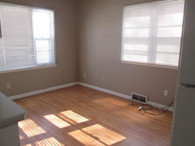 Photo - 2BR 2bath home close to downtown Iowa City, available August 1, 2023!