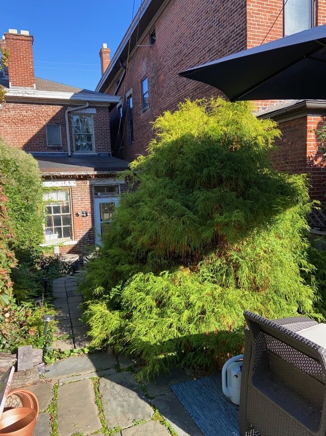 Photo - 611 S 3rd St