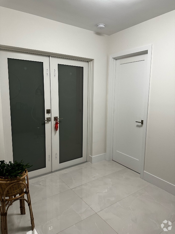 Building Photo - 14940 SW 69th Ct Rental