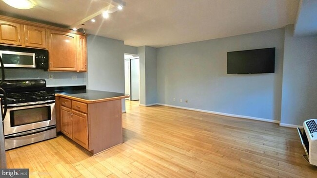 Photo - 1801 Clydesdale Pl NW Unidad 211